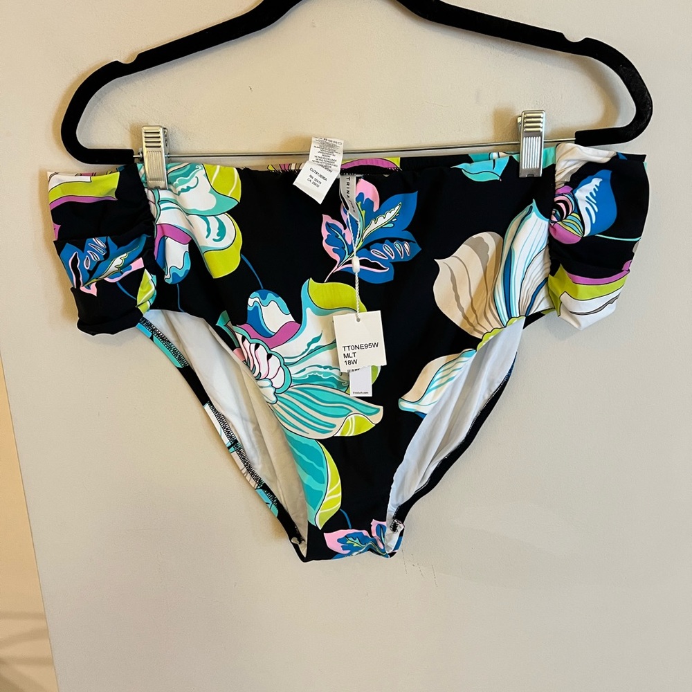 Nwt Trina Turk black floral swim bottom